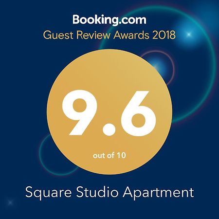 Square Studio Apartment Nis Exterior photo